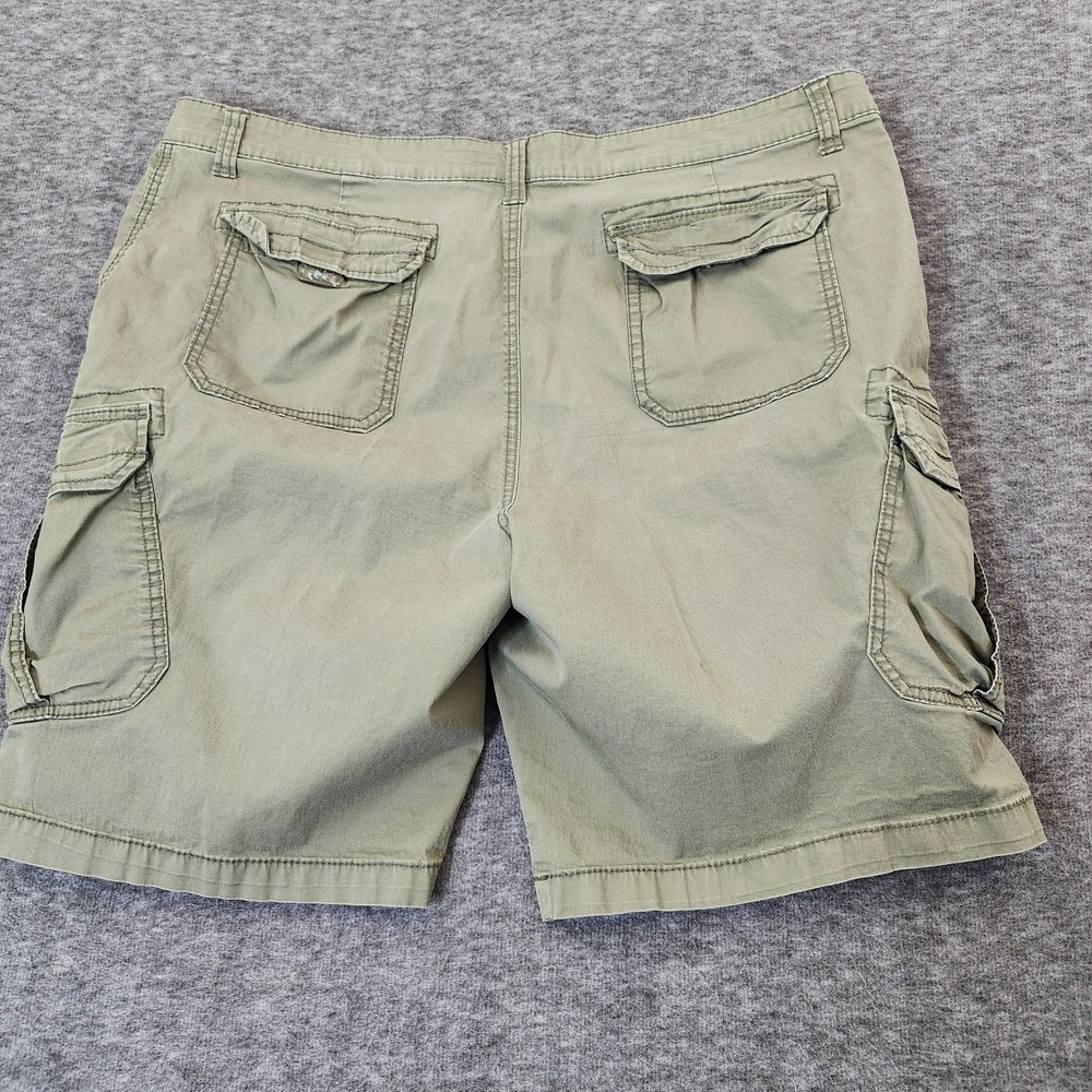 UNIONBAY Men's Cargo Shorts With Pockets. Military Green. Size 42 - Picture 12 of 14